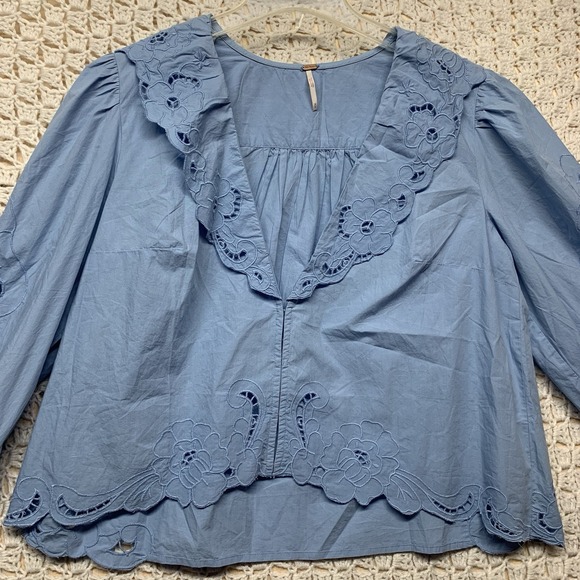 Free People Maisie Eyelet Blouson Top Women Sz M Blue Sleeve 100%Cotton - Picture 2 of 14